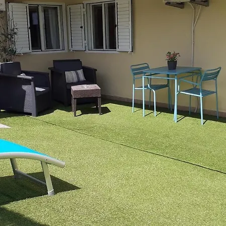 Апартаменты Lovely New House - Guests Apartments