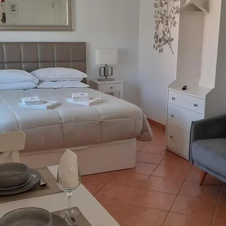 Lovely New House - Guests Apartmán *