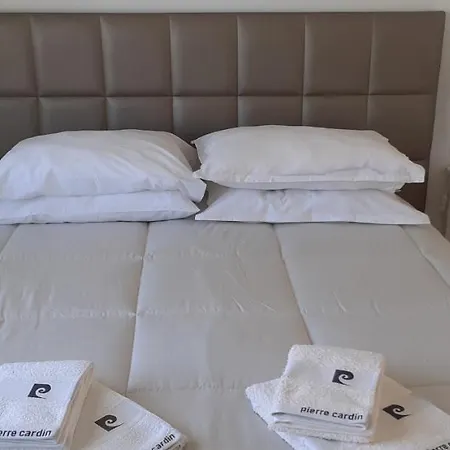 Lovely New House - Guests Apartments Апартаменты