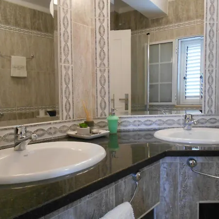 Lovely New House - Guests Apartments Апартаменты Ольян