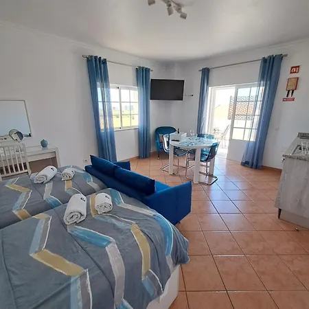 Lovely New House - Guests Apartmán Olhão